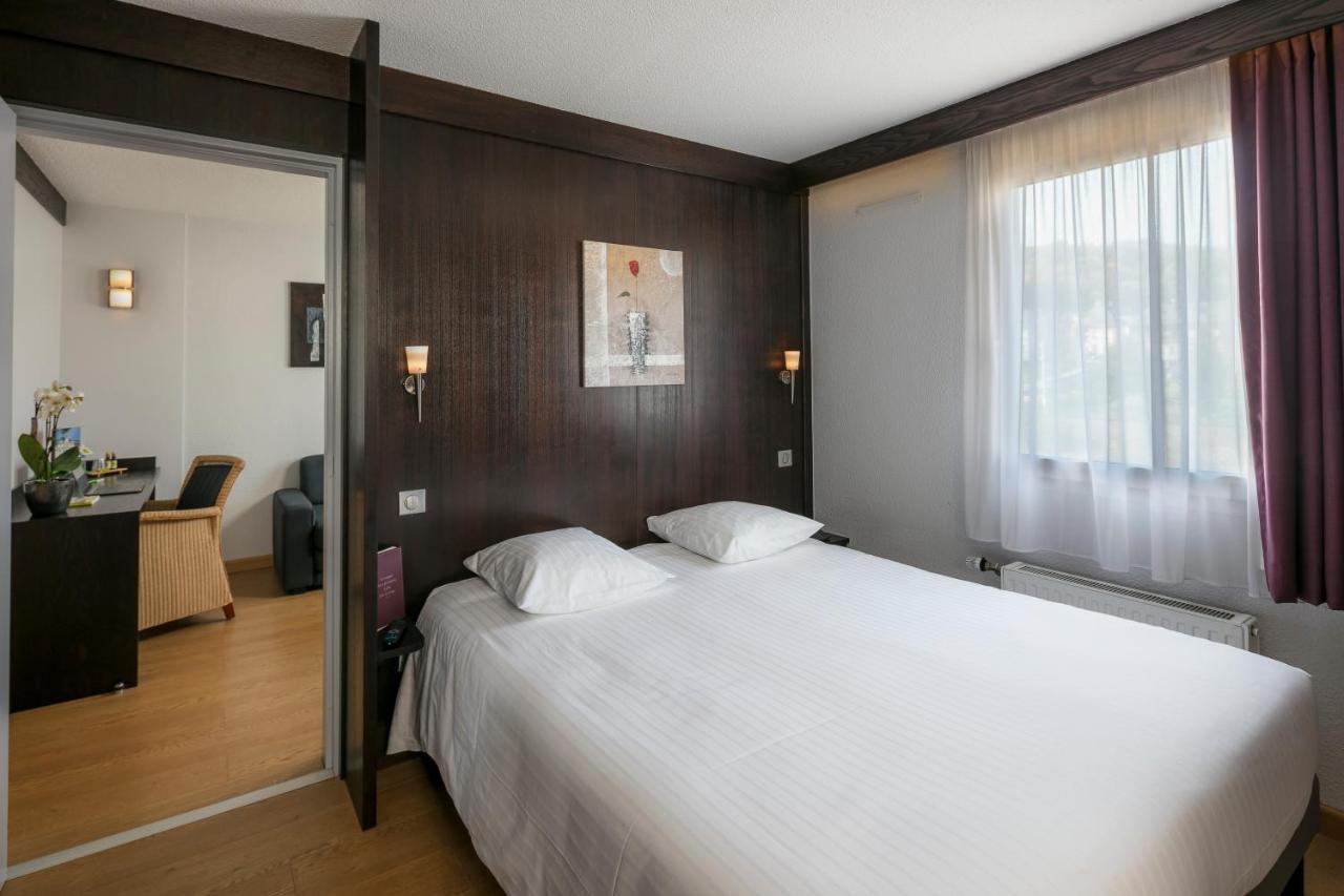 Cottage Logis Hotel - Restaurant ดูดล็องจ์ ภายนอก รูปภาพ